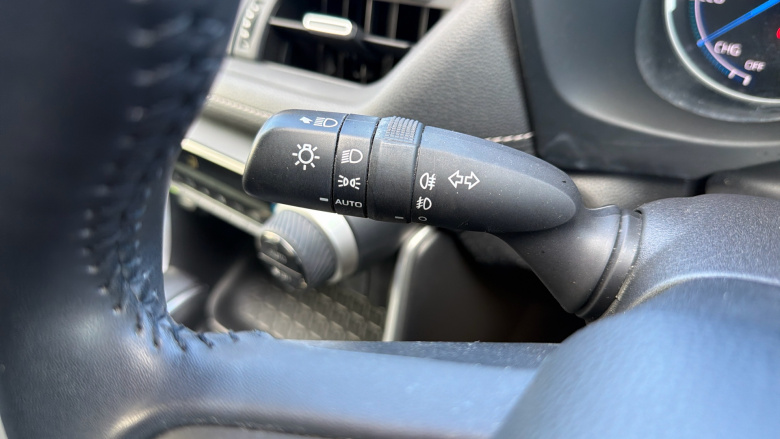 Toyota RAV4 2.5 VVT-i Hybrid Design 5dr CVT 2WD Hybrid Estate